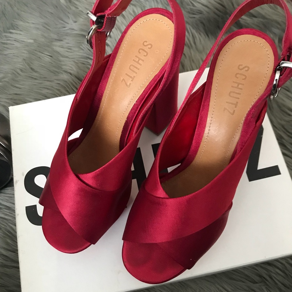 Pink schutz chunky heel new size 7.5!